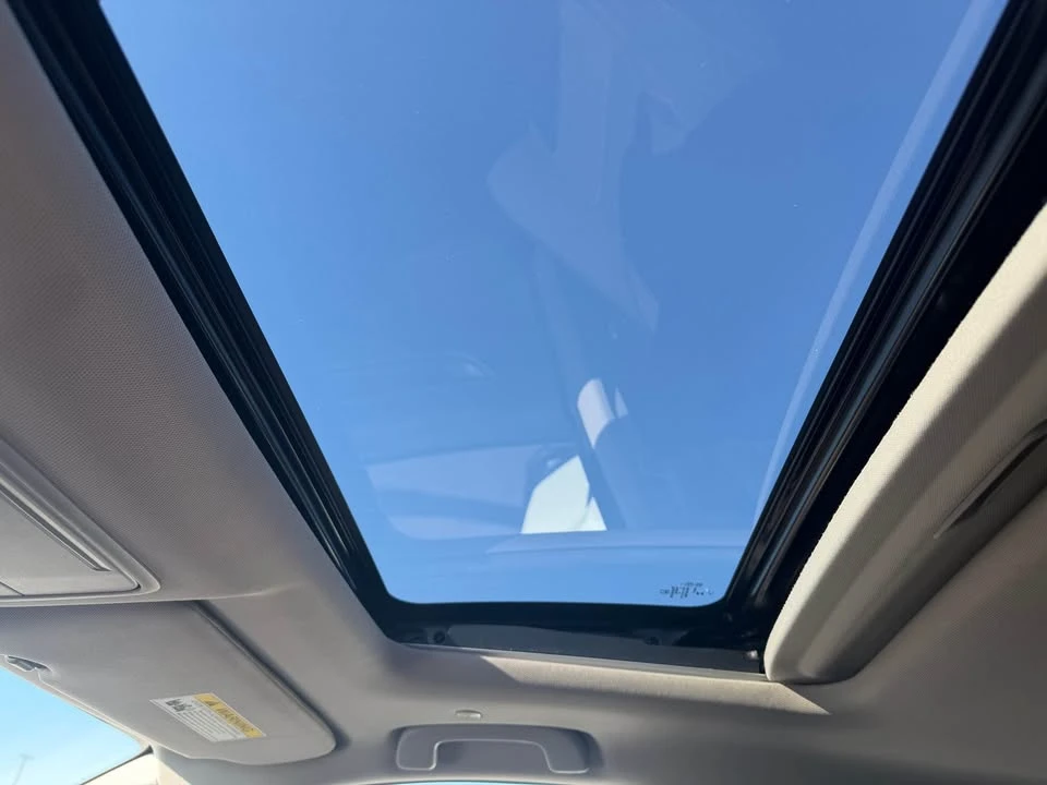 2024 Honda CR-V 6th Gen - Image 8 of 10