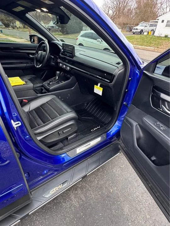2024 Honda CR-V 6th Gen - Image 11 of 20