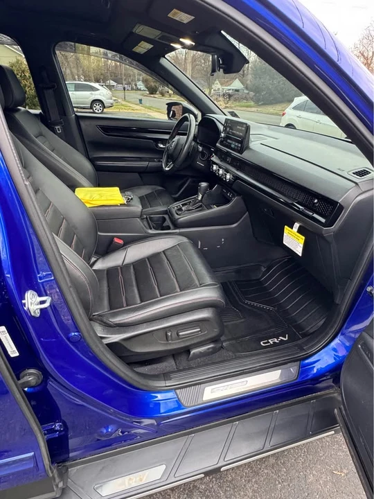 2024 Honda CR-V 6th Gen - Image 12 of 20