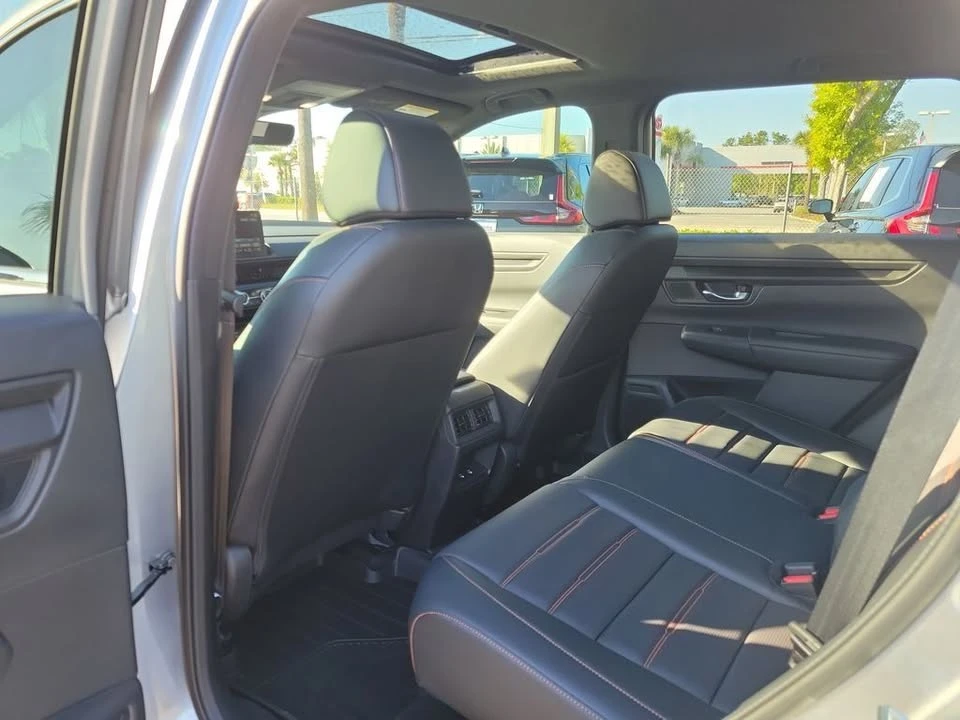 2024 Honda CR-V 6th Gen - Image 13 of 20