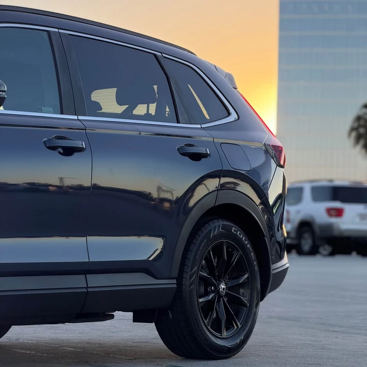 2024 Honda CR-V 6th Gen - Image 7 of 20