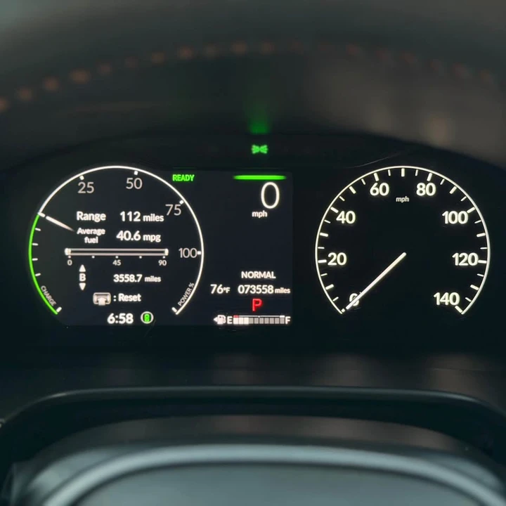 2024 Honda CR-V 6th Gen - Image 18 of 20