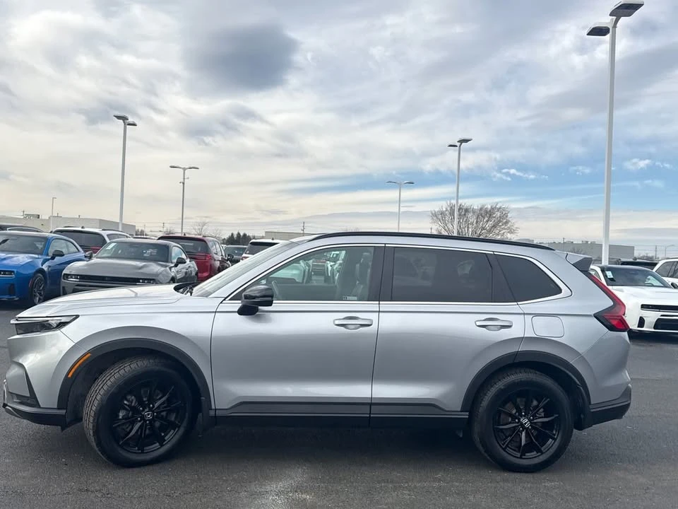 2024 Honda CR-V 6th Gen - Image 2 of 8