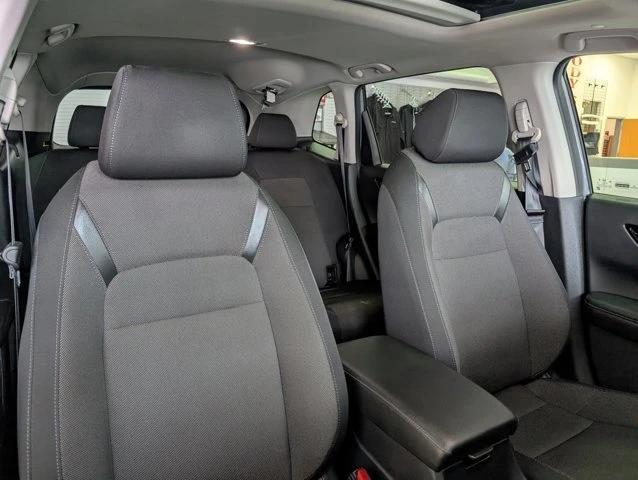 2024 Honda CR-V 6th Gen - Image 17 of 20
