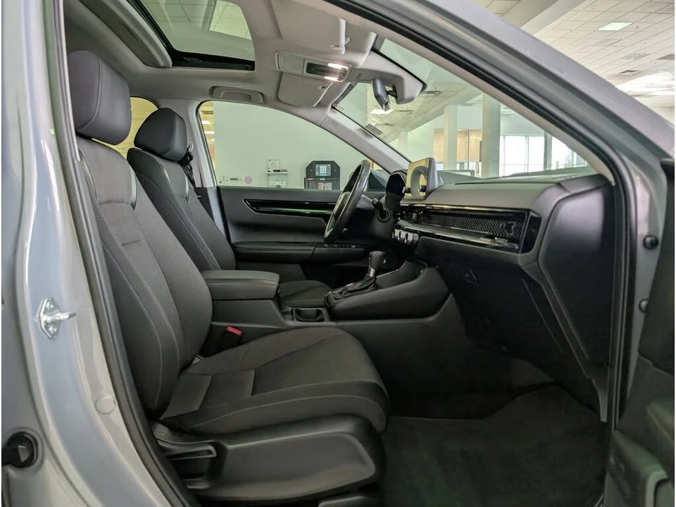 2024 Honda CR-V 6th Gen - Image 17 of 18