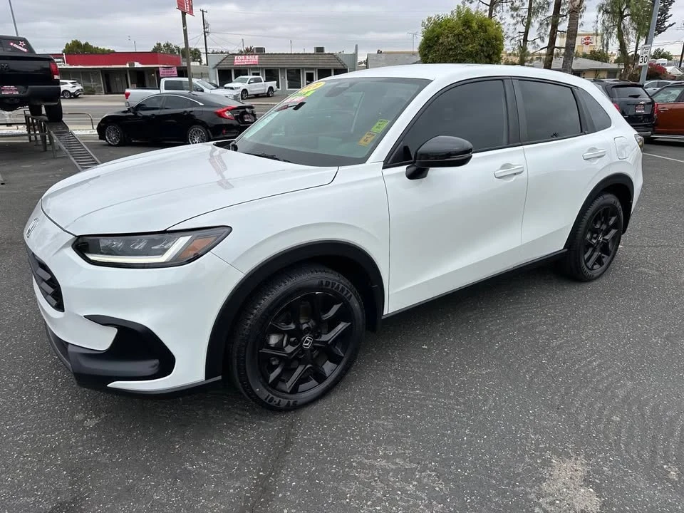 2024 Honda HR-V 3rd Gen - Image 2 of 20