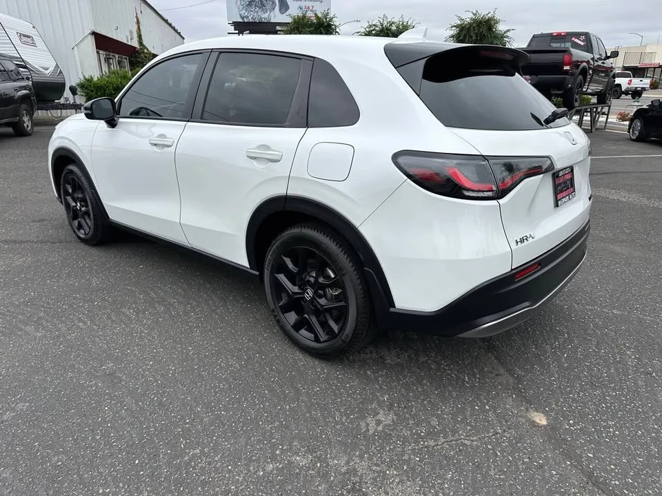 2024 Honda HR-V 3rd Gen - Image 16 of 20