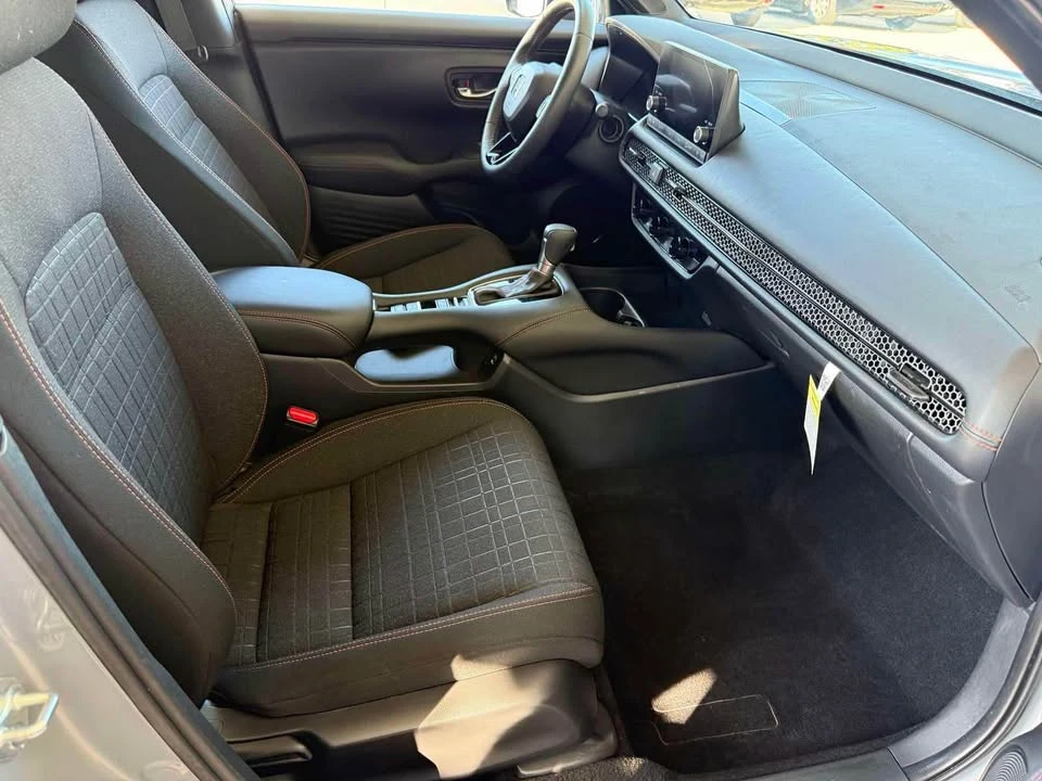 2024 Honda HR-V 3rd Gen - Image 16 of 18