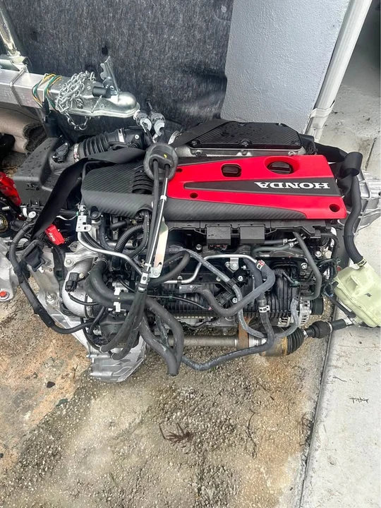 2024 Parts & Memorabilia Gearboxes - Image 1 of 5