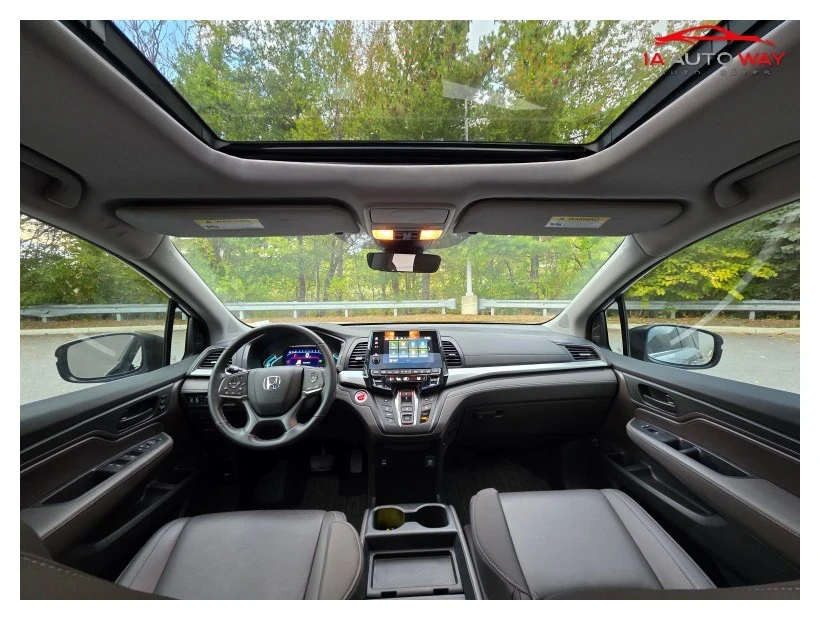2024 Honda Odyssey - Image 9 of 10