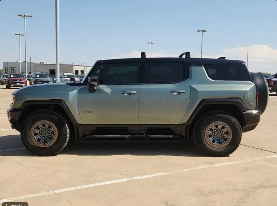 2024 Hummer HMMWV - Image 3 of 17