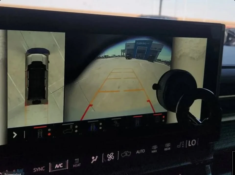 2024 Hummer HMMWV - Image 10 of 17