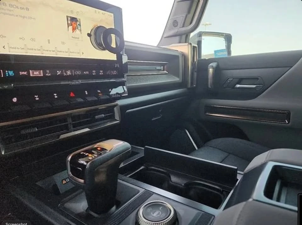 2024 Hummer HMMWV - Image 16 of 17
