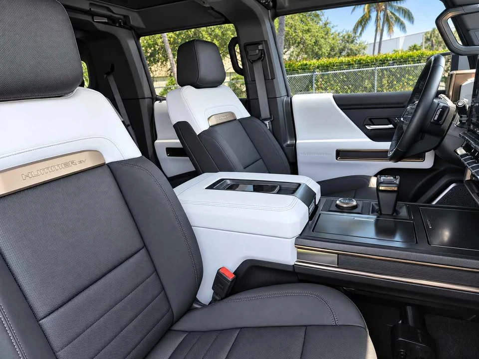 2024 Hummer HMMWV - Image 8 of 11