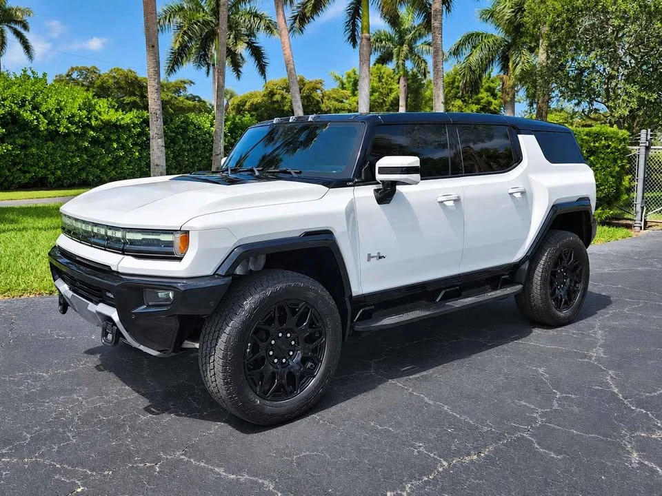 2024 Hummer HMMWV - Image 3 of 11