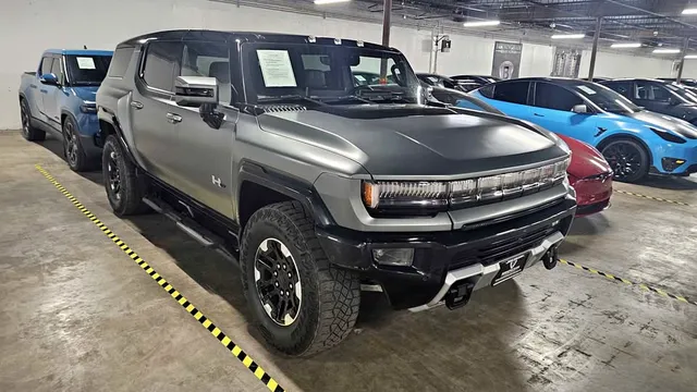 2024 Hummer EV SUV 3x