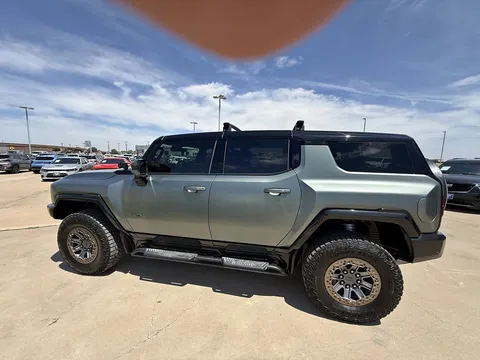 2024 GMC Hummer SUV e4WD