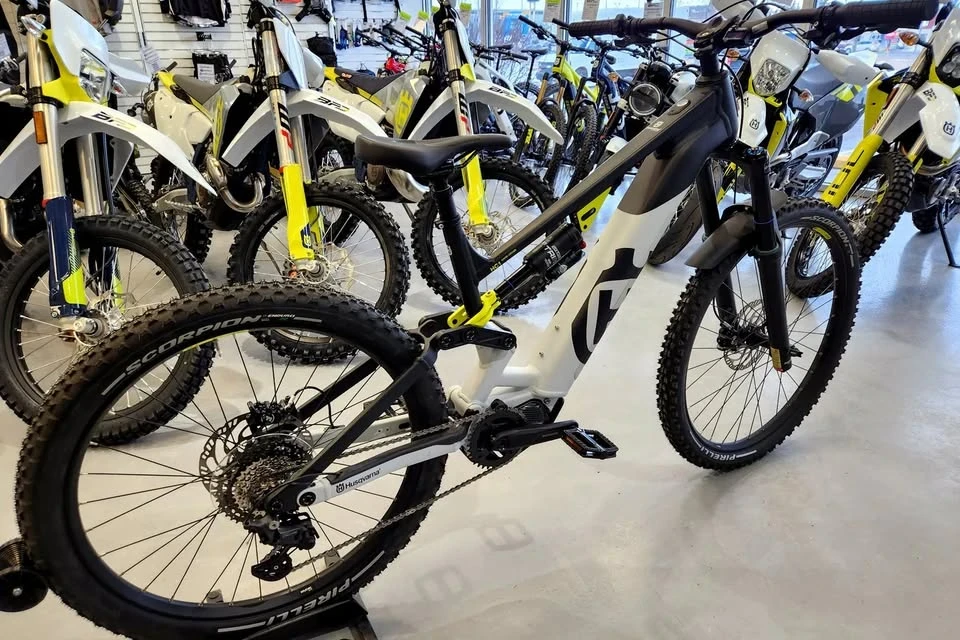 2024 Husqvarna - Image 4 of 9
