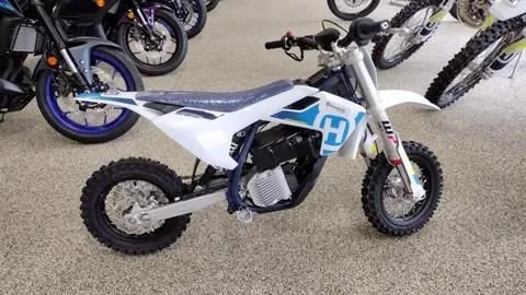 2024 Husqvarna EE 3