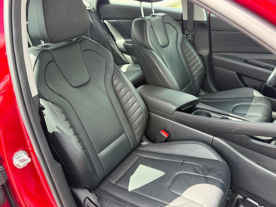 2024 Hyundai Elantra - Image 9 of 12