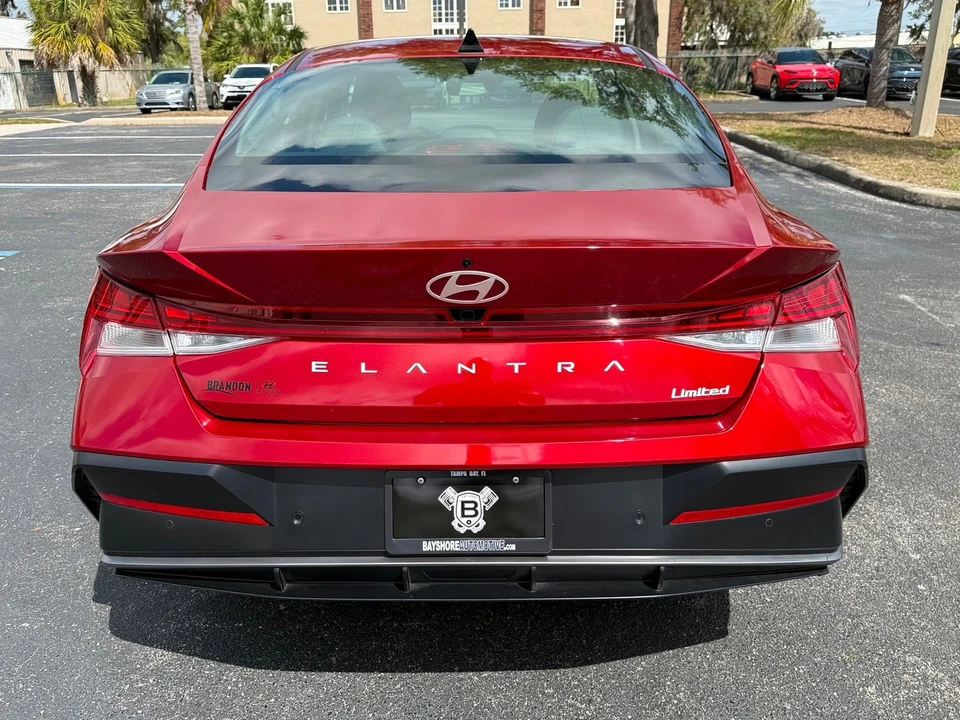 2024 Hyundai Elantra - Image 12 of 12