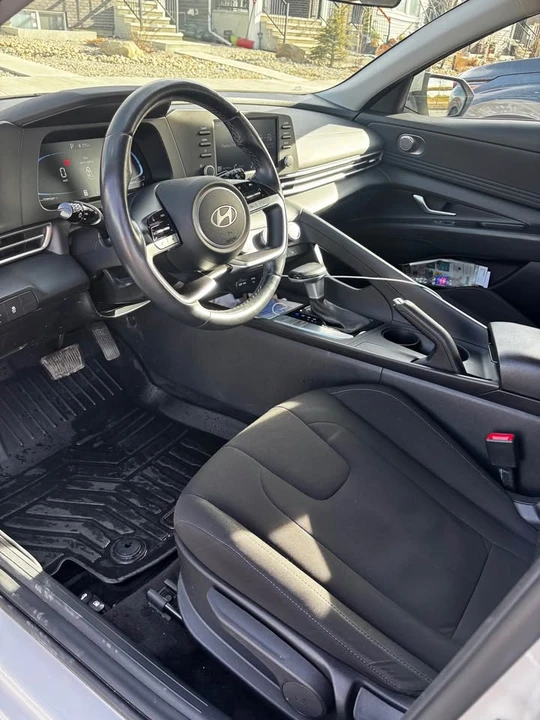 2024 Hyundai Elantra - Image 5 of 6