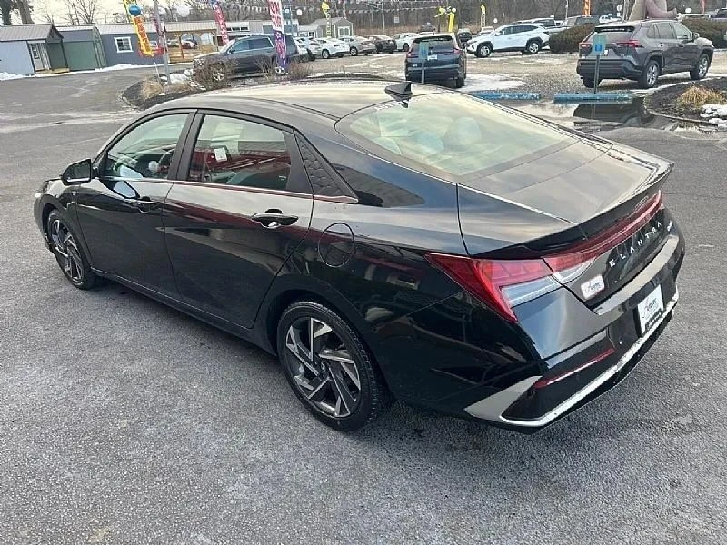 2024 Hyundai Elantra - Image 3 of 12