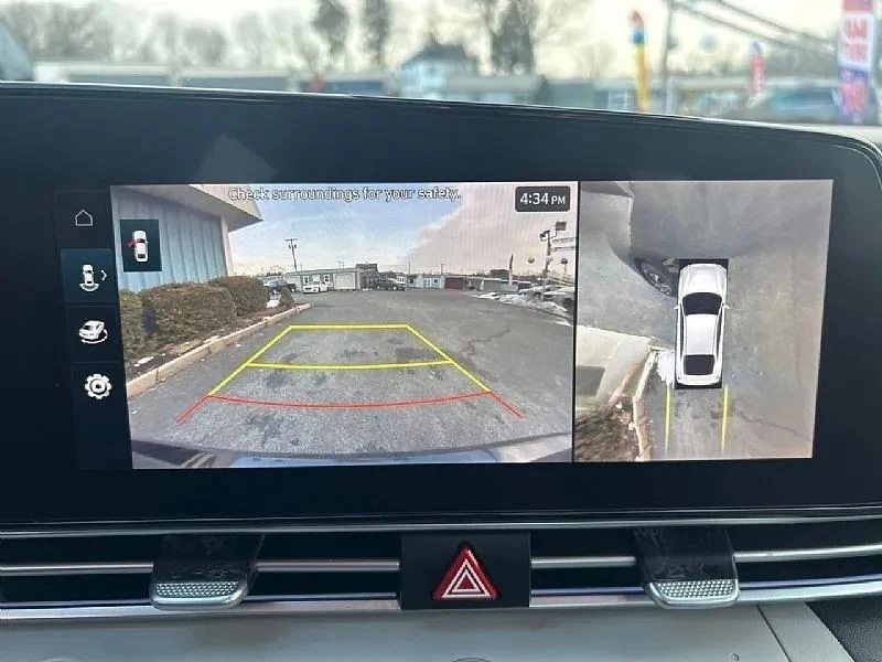 2024 Hyundai Elantra - Image 11 of 12