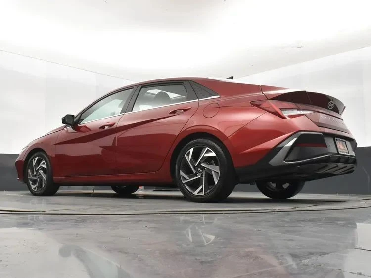 2024 Hyundai Elantra - Image 12 of 12