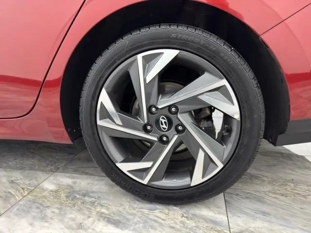 2024 Hyundai Elantra - Image 12 of 12