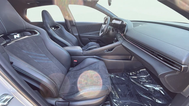 2024 Hyundai Elantra - Image 23 of 31