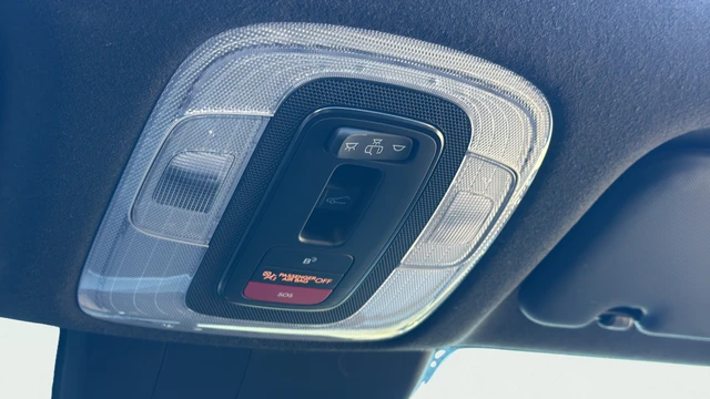 2024 Hyundai Elantra - Image 22 of 31