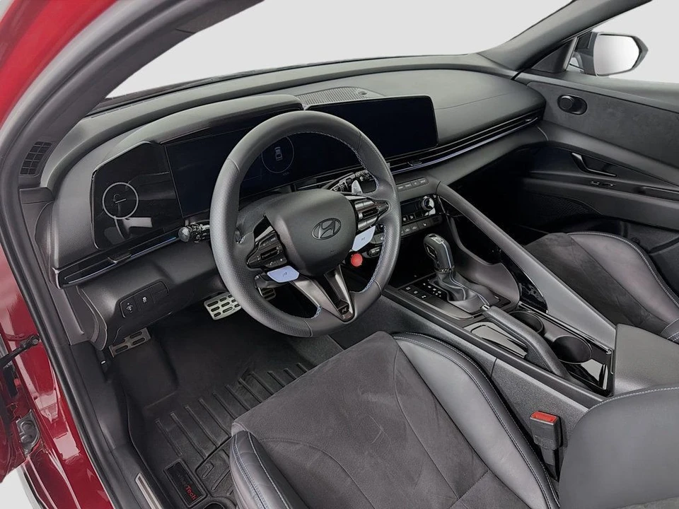 2024 Hyundai Elantra - Image 9 of 12