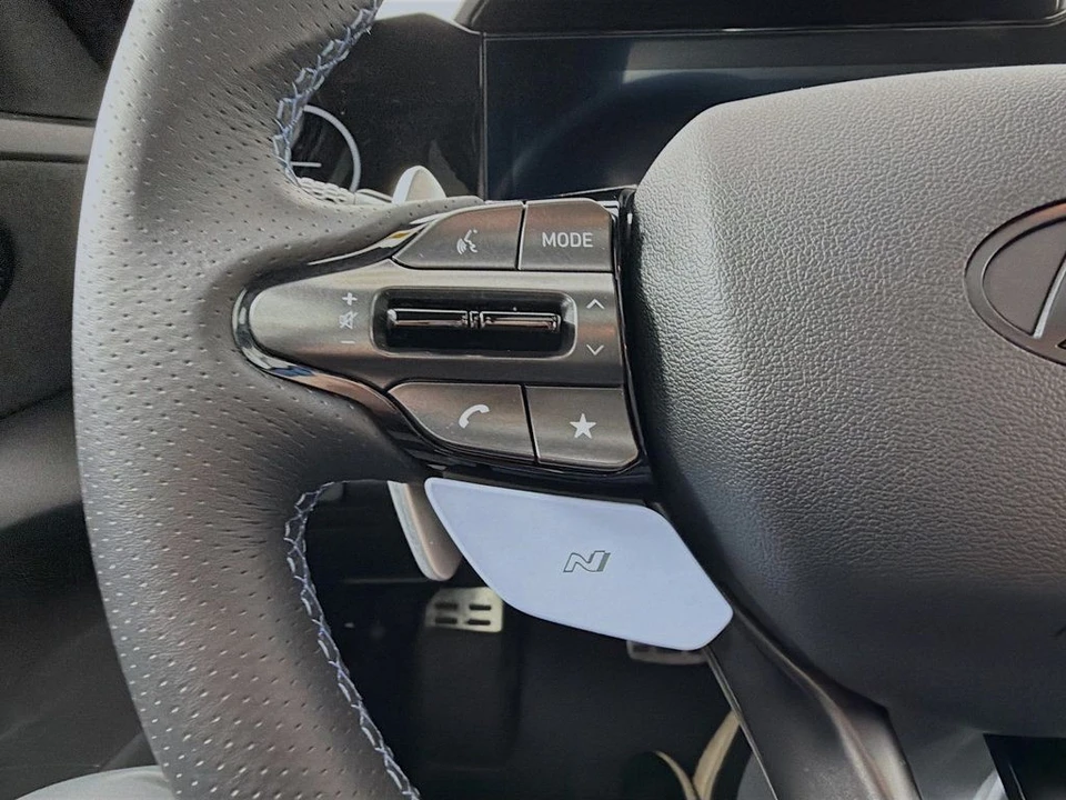 2024 Hyundai Elantra - Image 11 of 12