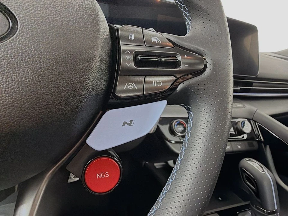 2024 Hyundai Elantra - Image 12 of 12