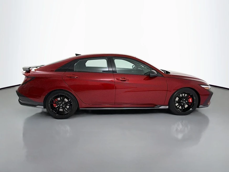2024 Hyundai Elantra - Image 8 of 12
