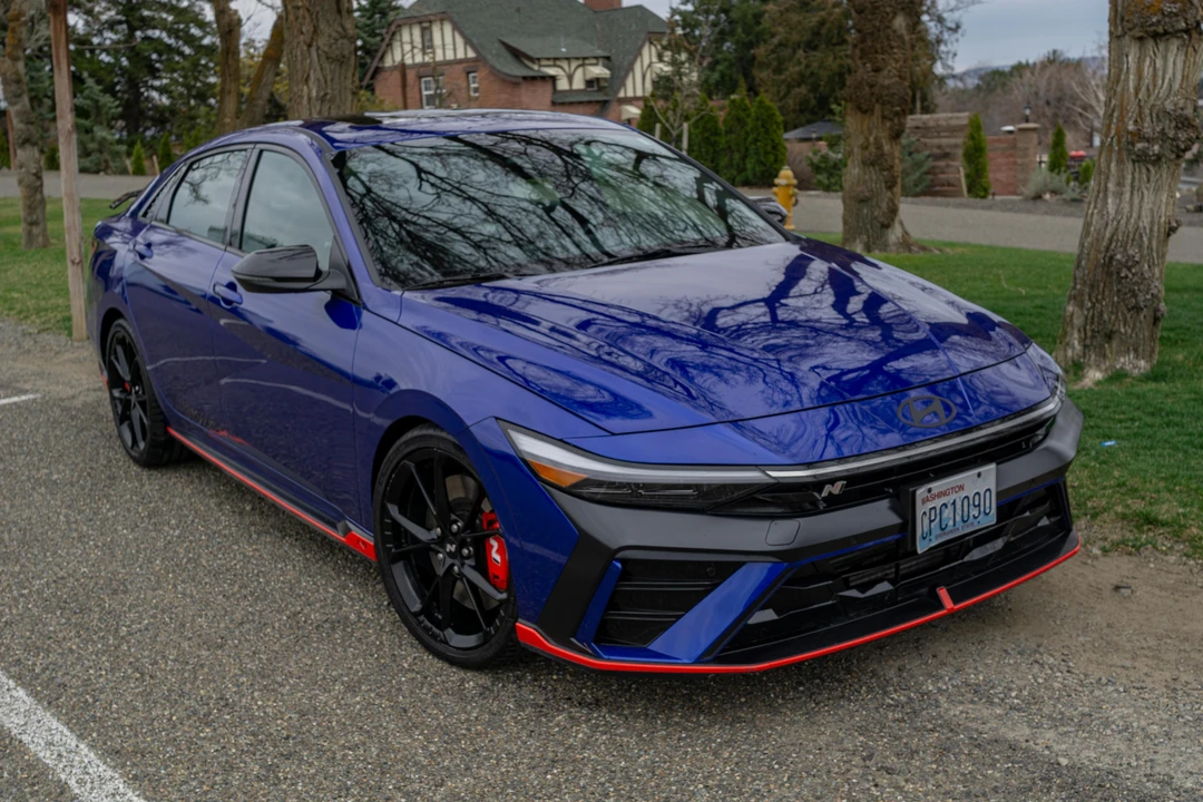 2024 Hyundai Elantra - Image 12 of 31