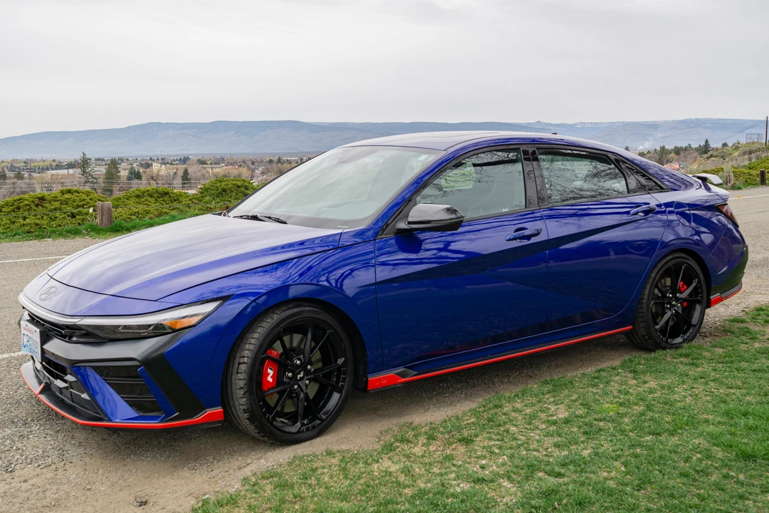 2024 Hyundai Elantra - Image 7 of 31
