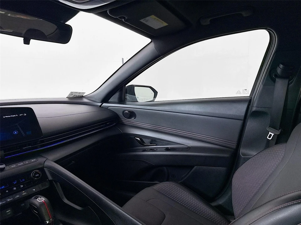 2024 Hyundai Elantra - Image 20 of 21