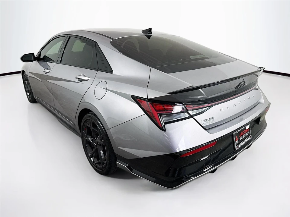2024 Hyundai Elantra - Image 5 of 14