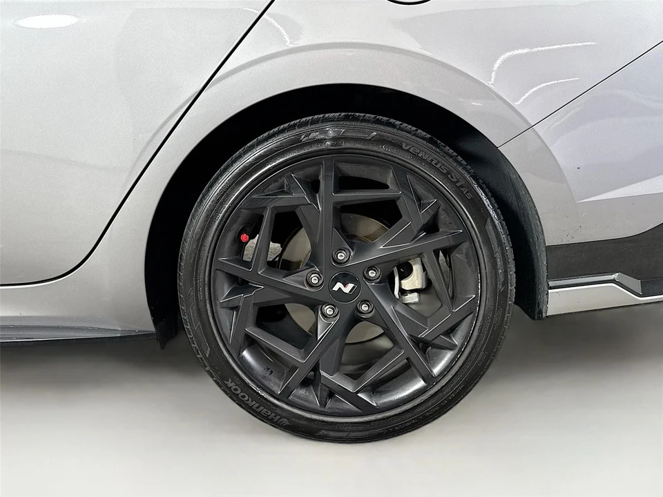 2024 Hyundai Elantra - Image 13 of 14