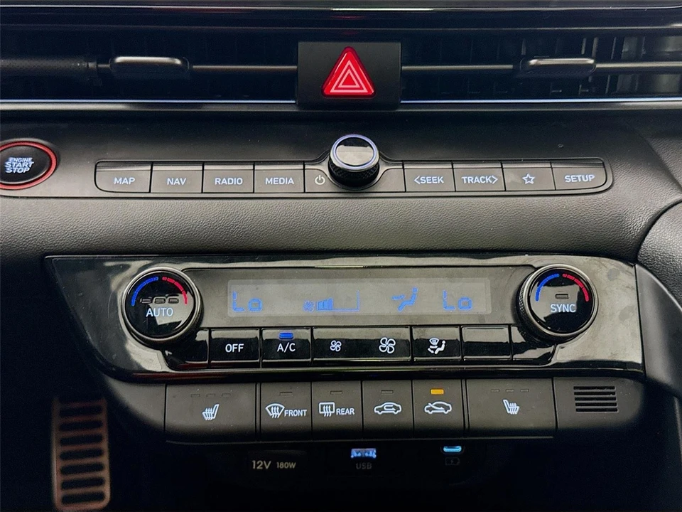 2024 Hyundai Elantra - Image 15 of 21