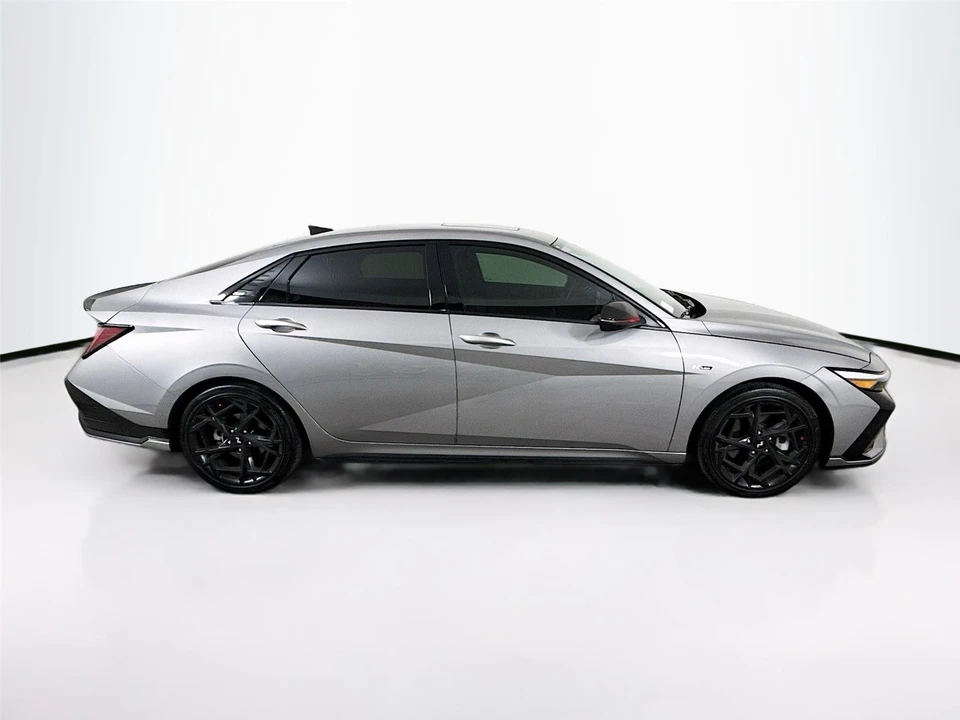 2024 Hyundai Elantra - Image 2 of 14