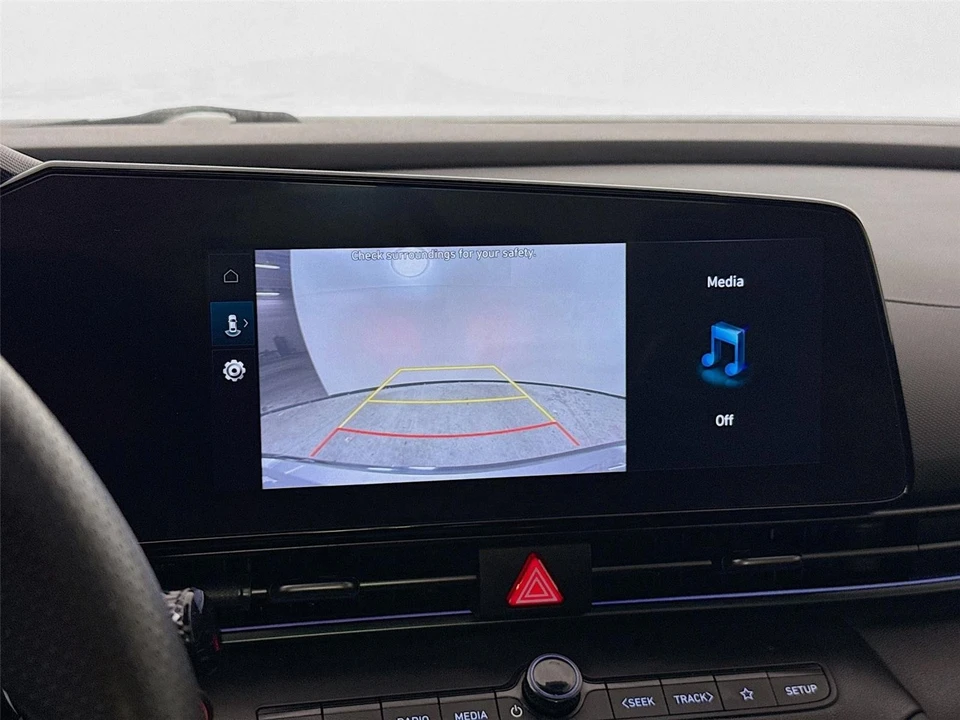2024 Hyundai Elantra - Image 13 of 21
