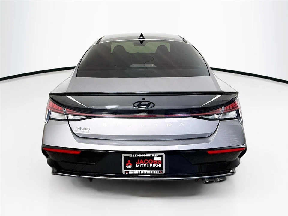 2024 Hyundai Elantra - Image 4 of 14
