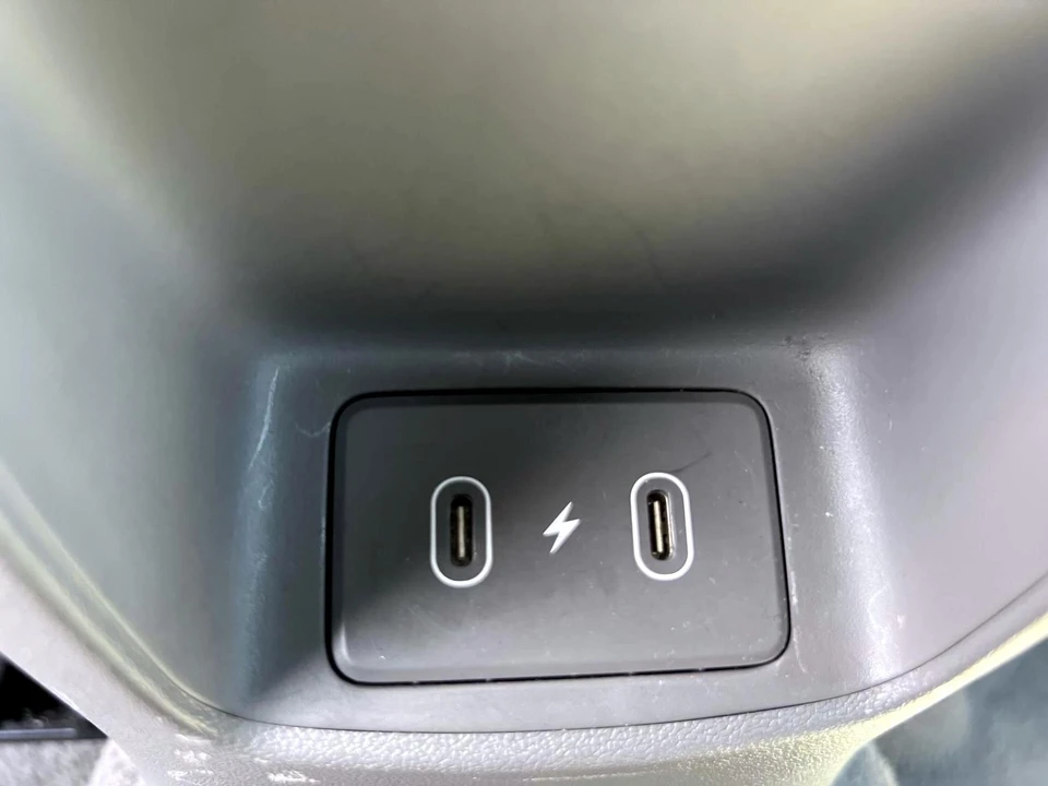 2024 Hyundai Elantra - Image 11 of 21