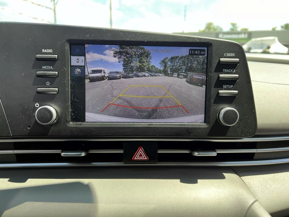2024 Hyundai Elantra - Image 20 of 21