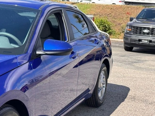 2024 Hyundai Elantra - Image 9 of 30