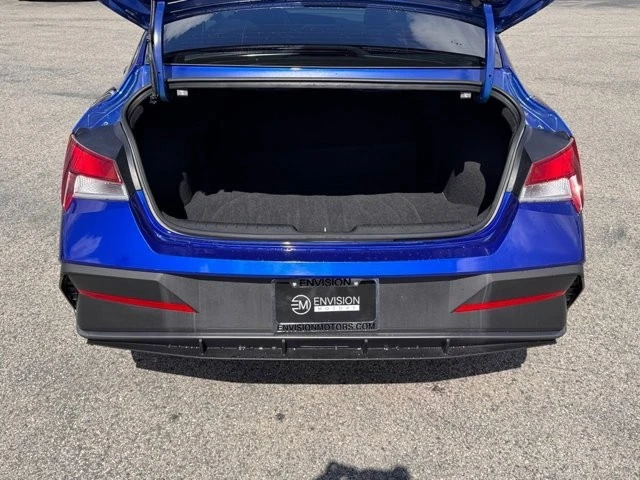 2024 Hyundai Elantra - Image 13 of 21