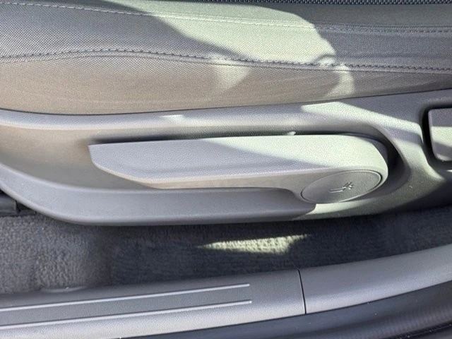 2024 Hyundai Elantra - Image 18 of 21